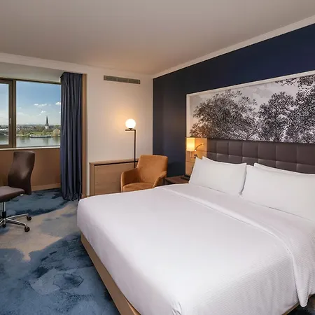 Hilton 5*
