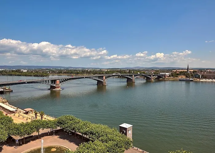 Отель Hilton 5*